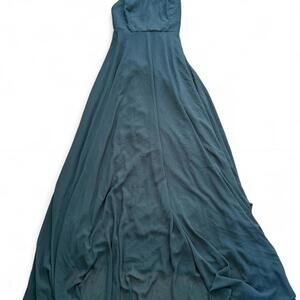 Dark Green Lulus maxi dress with lining —